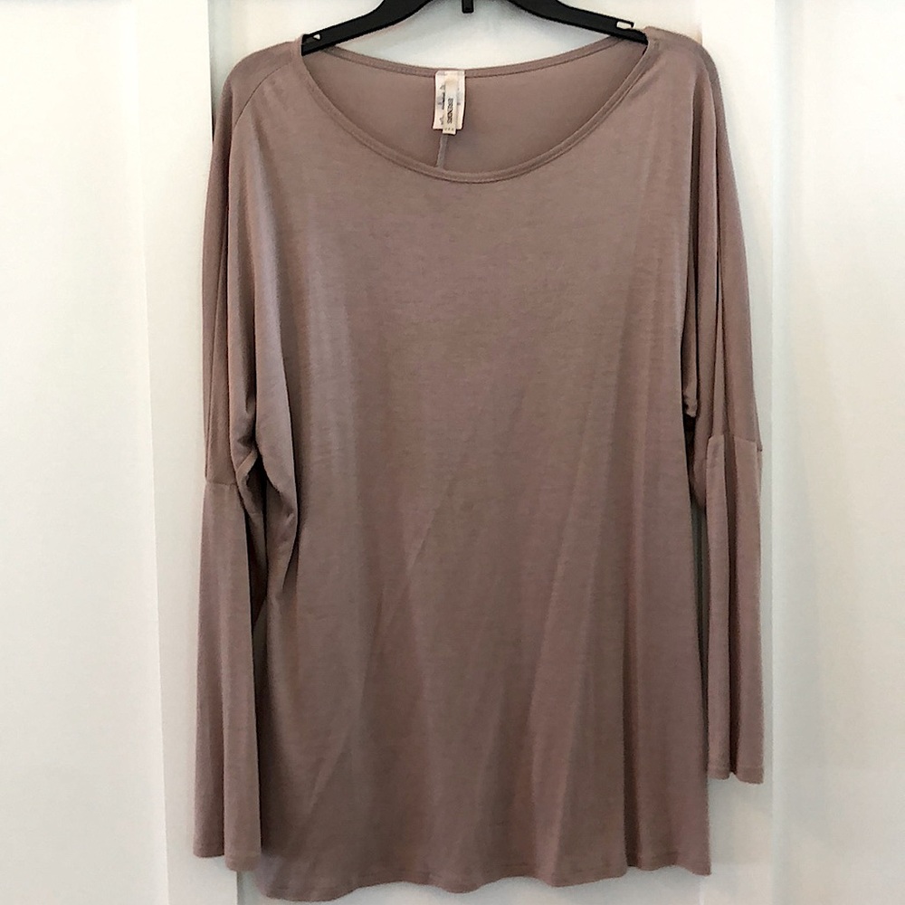 Taupe long sleeve shirt